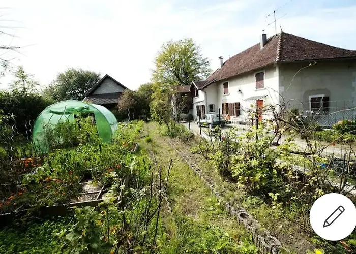 Chambre Dans Maison A La Campagne